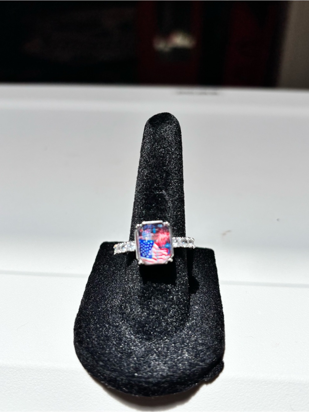 Patriotic Fireworks & Flag Crystal Silver Ring - Blue & Red. Size 7 - Picture 2 of 11